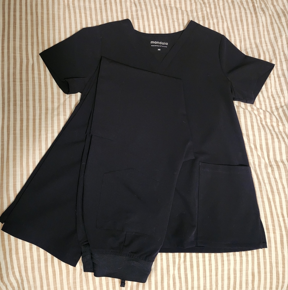 XS/XXS Mandala Scrub Set